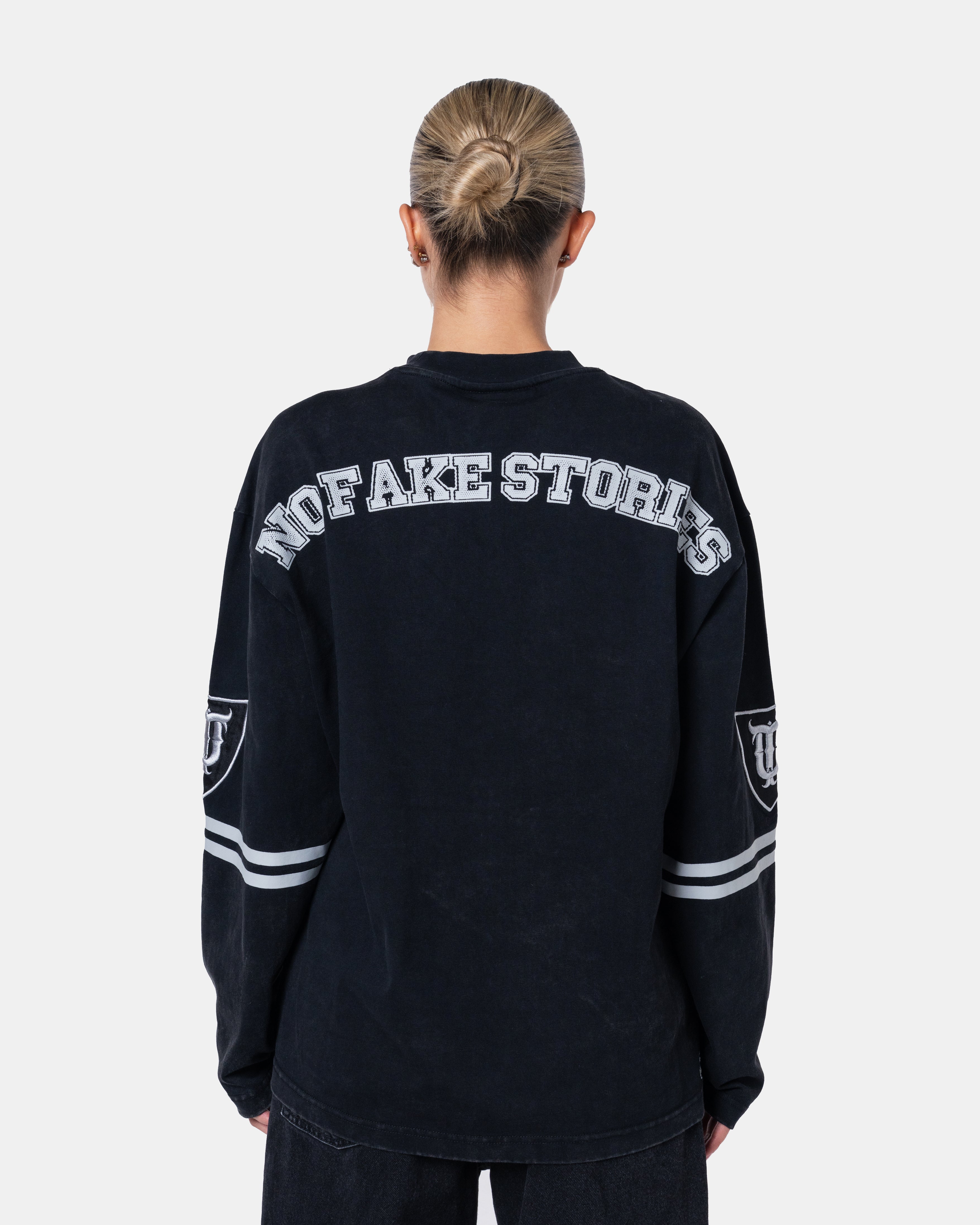 Star Long Sleeve Black