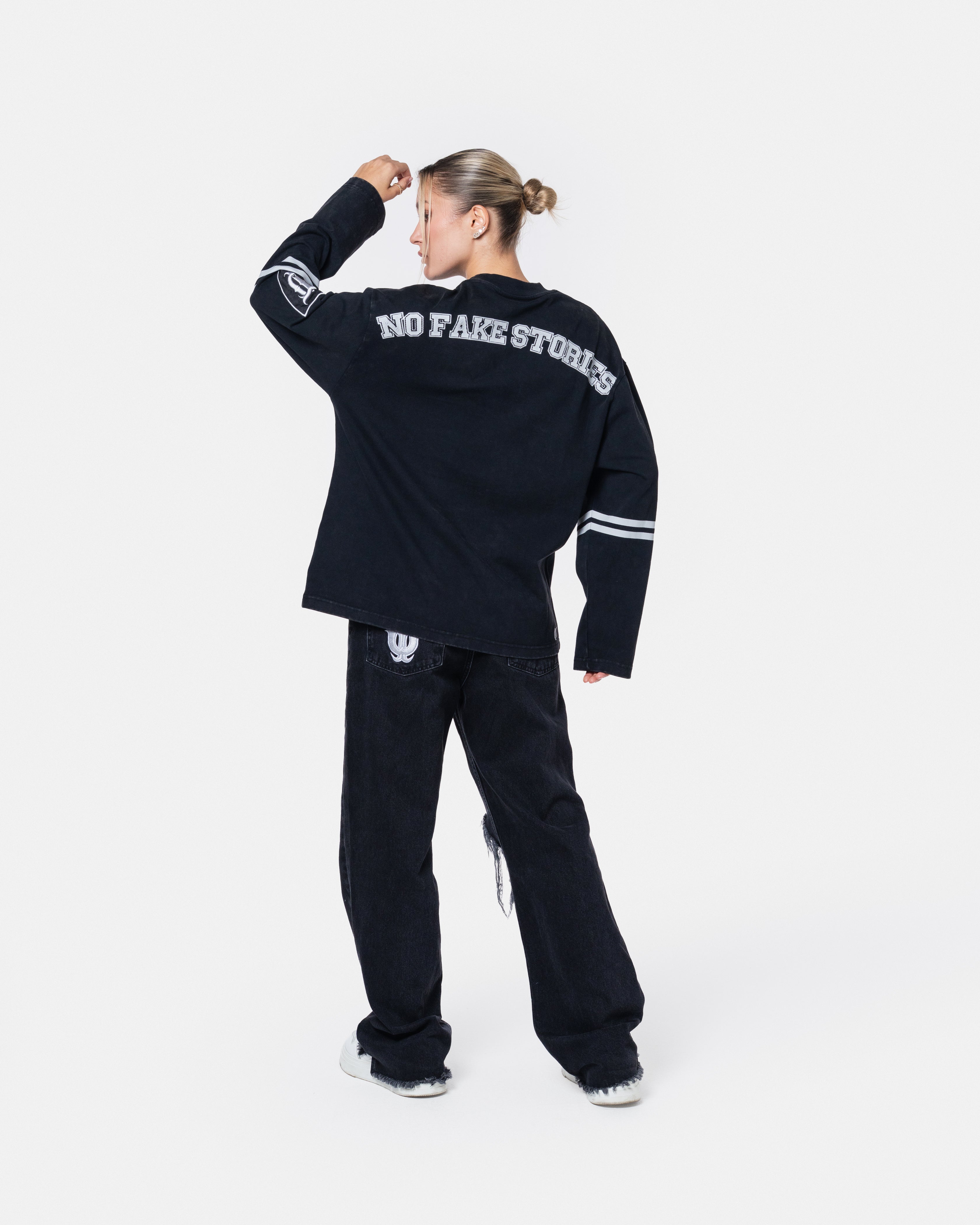 Star Long Sleeve Black