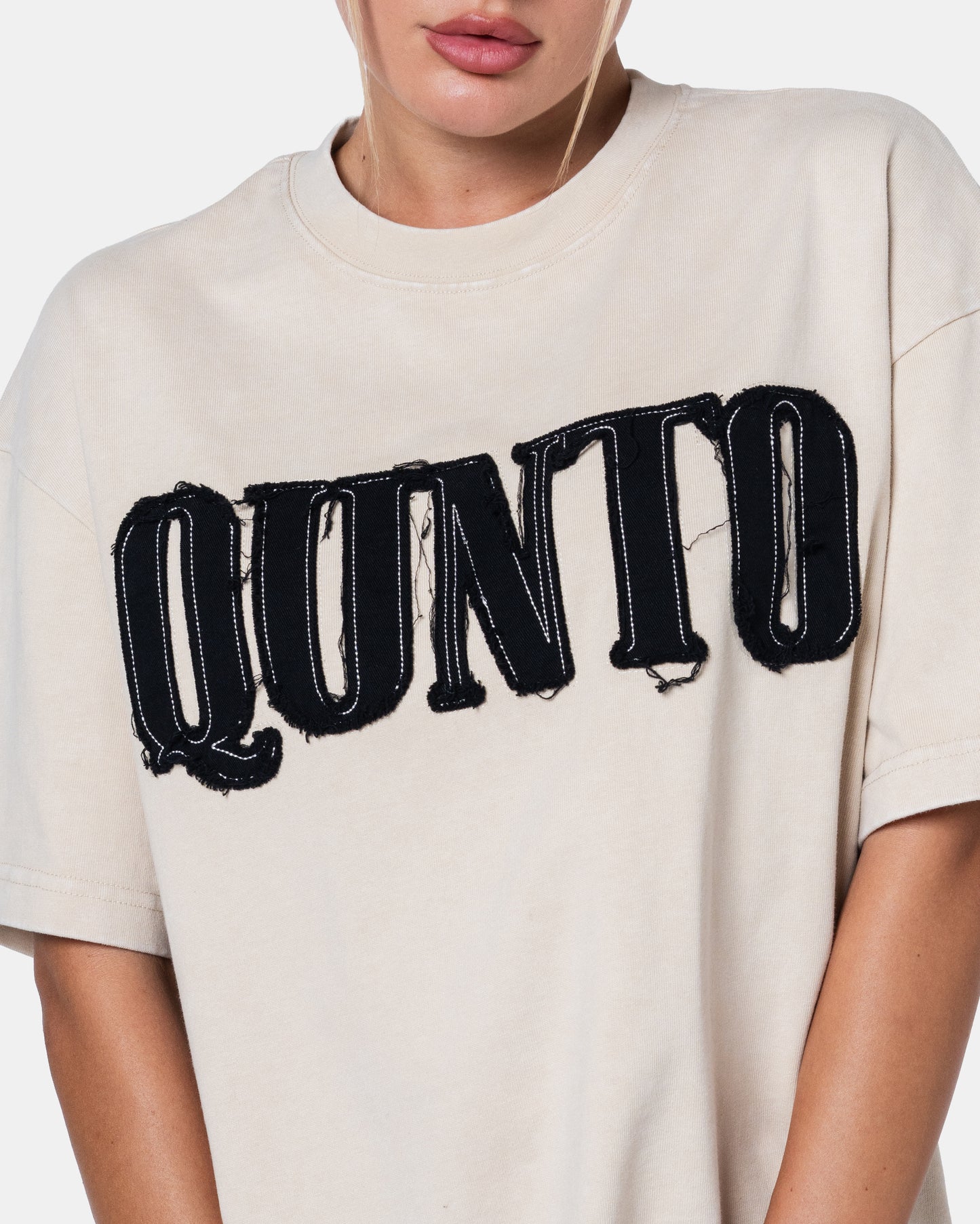 QUNTO OVERSIZE TEE CREAM