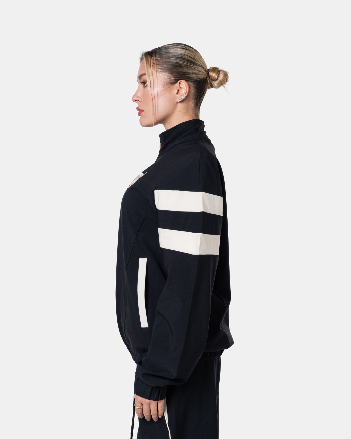 VINTAGE WINDBREAKER BLACK