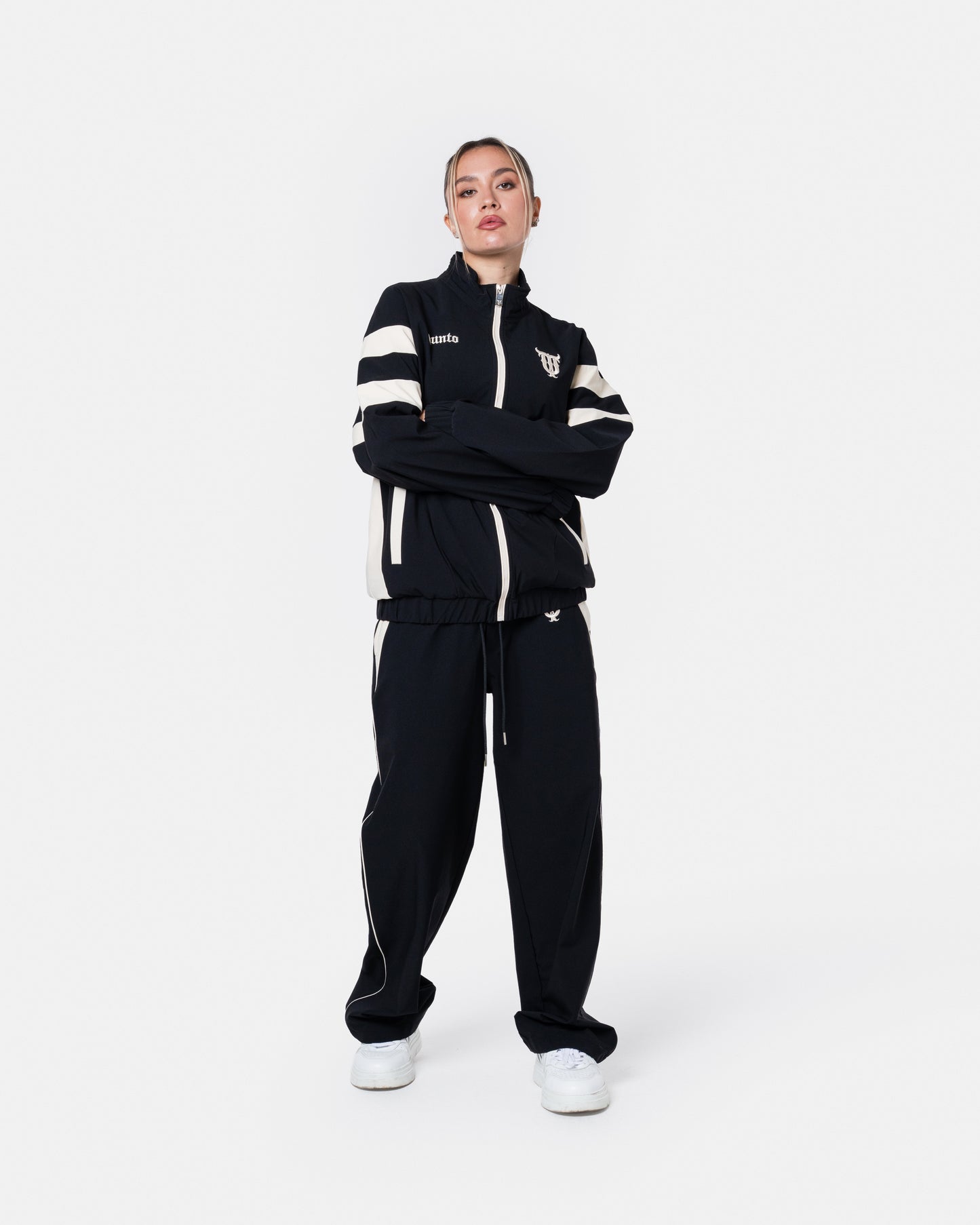 VINTAGE WINDBREAKER BLACK