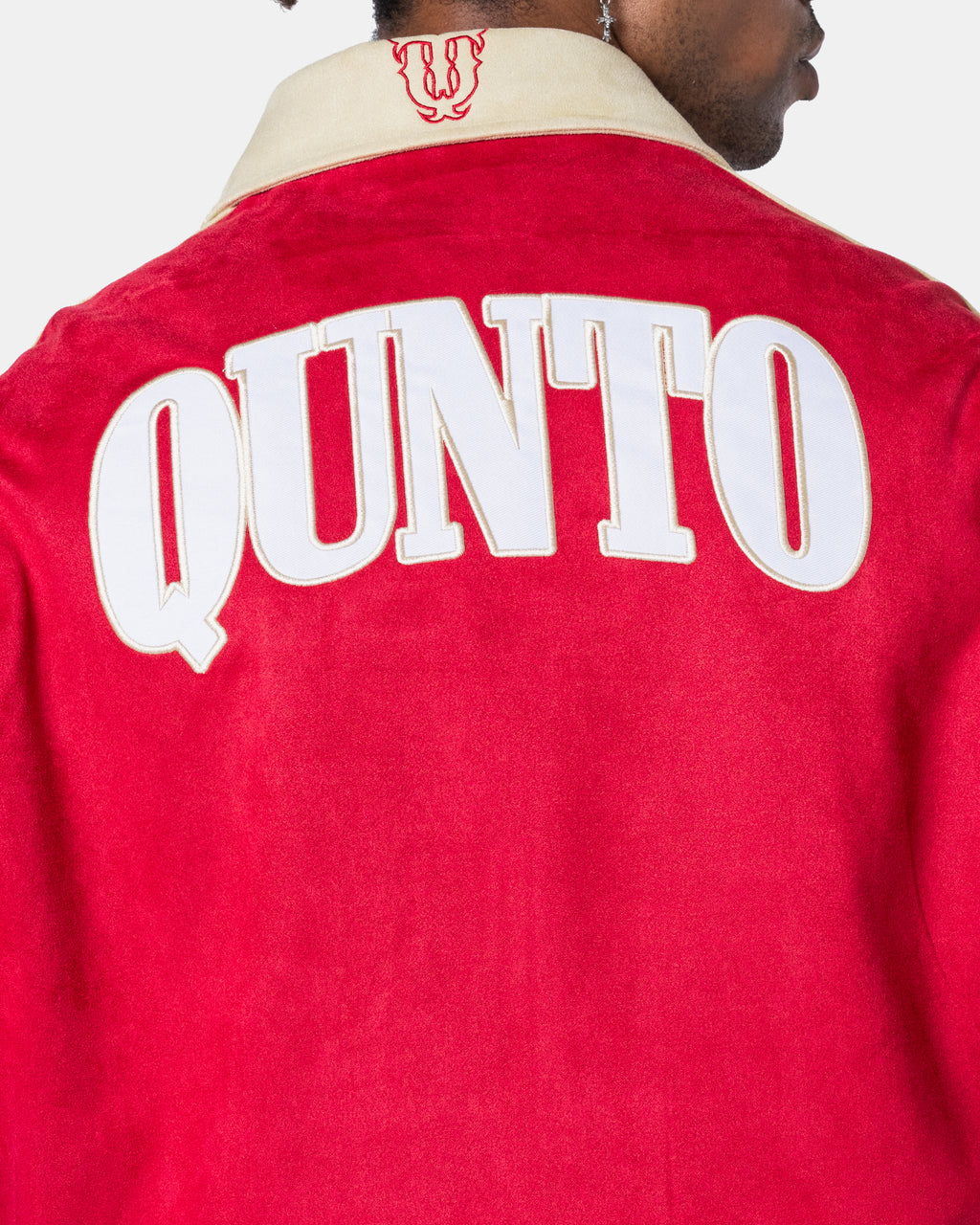 Rote Trainingsjacke