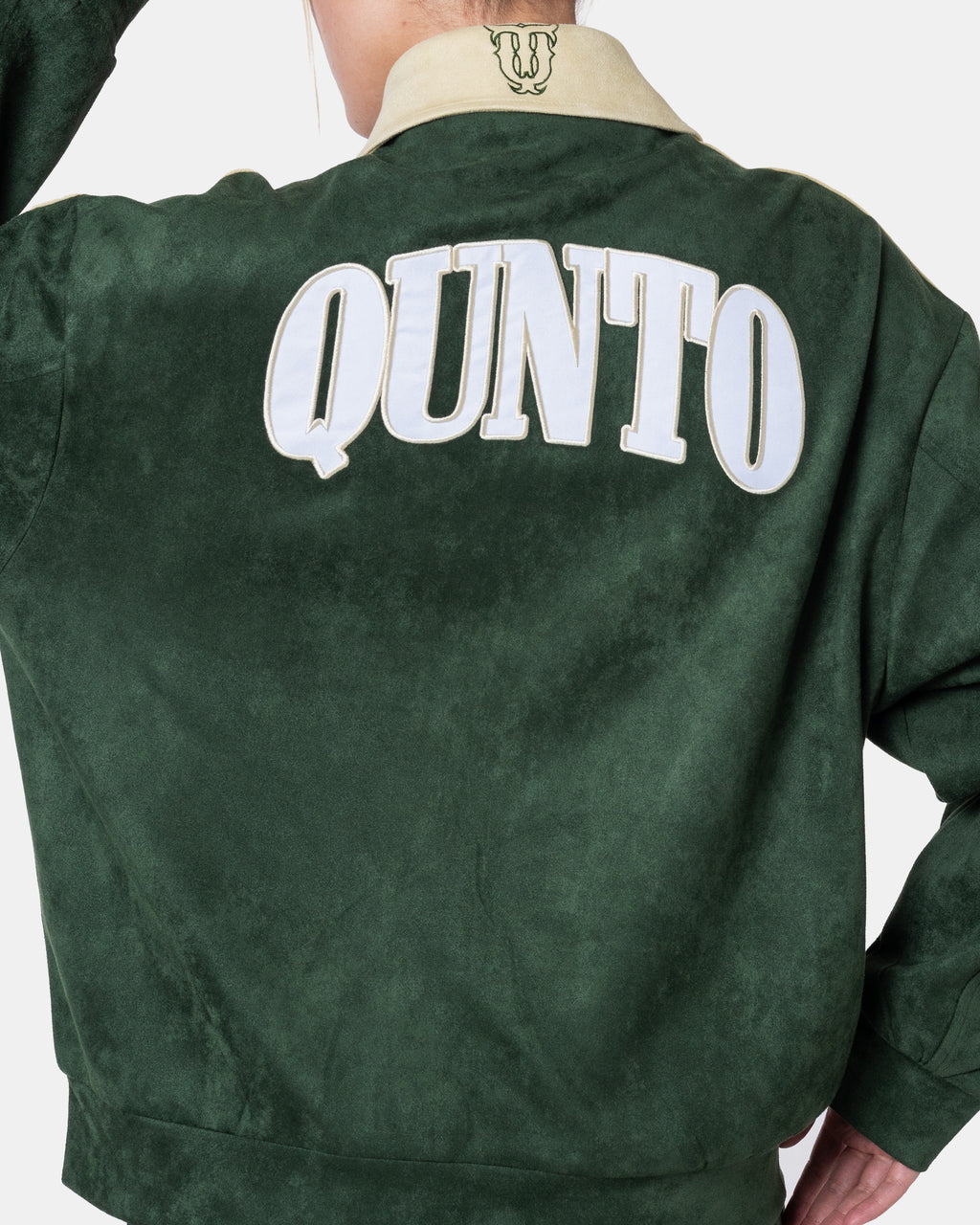 Grüne Trainingsjacke