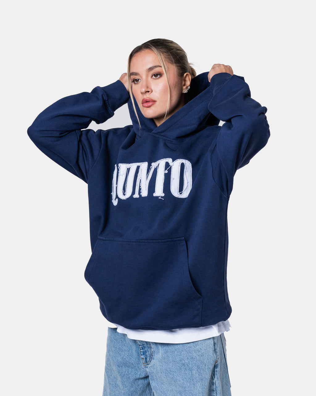 QUNTO C Logo Hoodie Blue