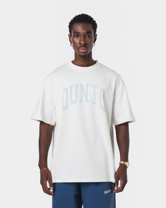 QUNTO BLUE ON WHITE TSHIRT