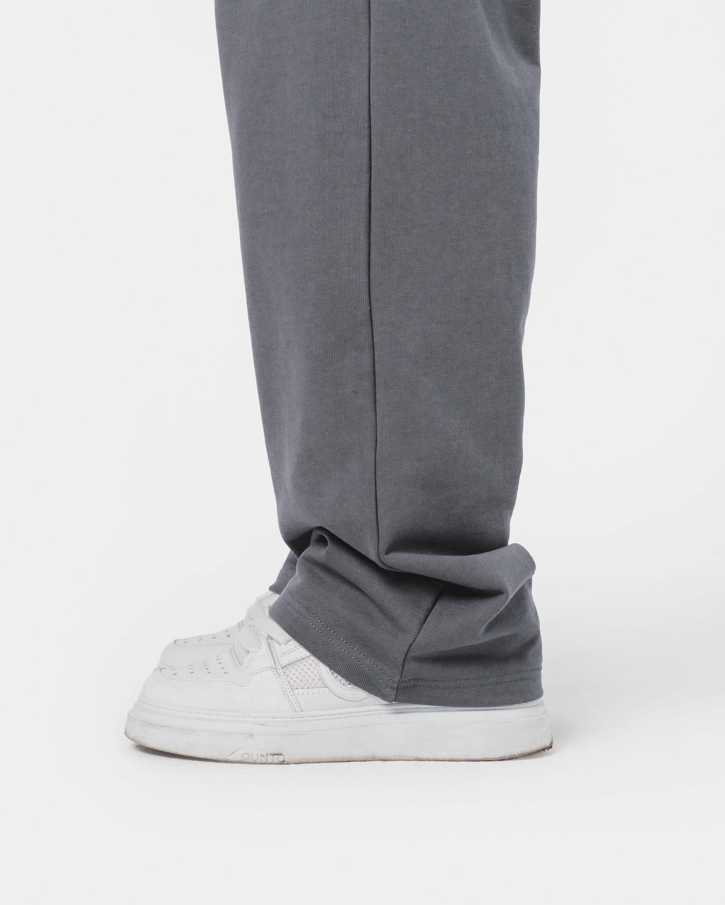 QUNTO CLASSIC JOGGER GREY
