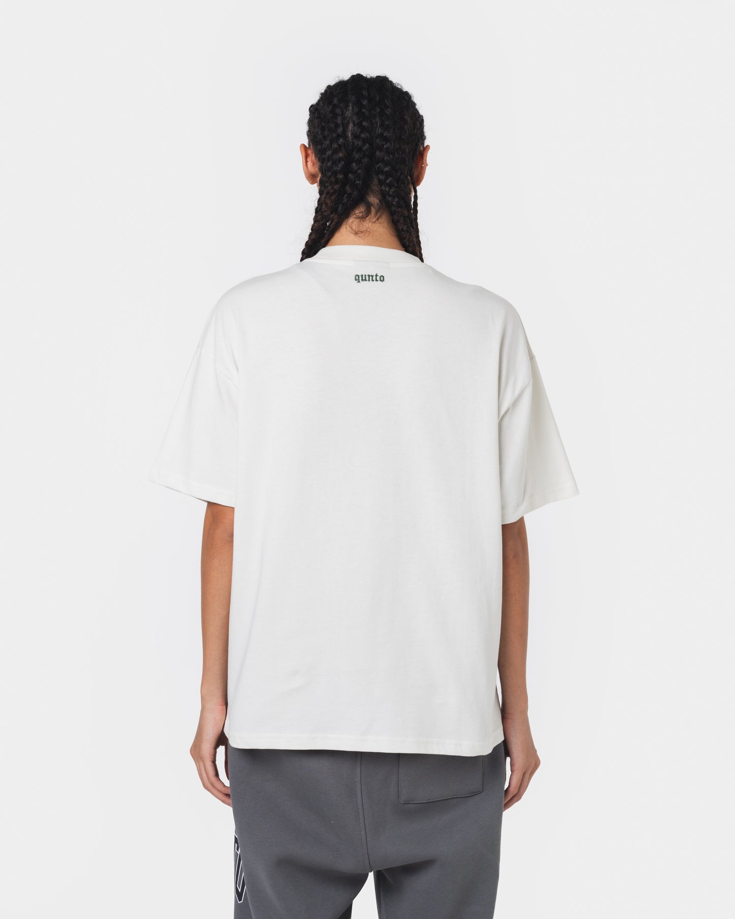 QUNTO GREEN ON WHITE TSHIRT
