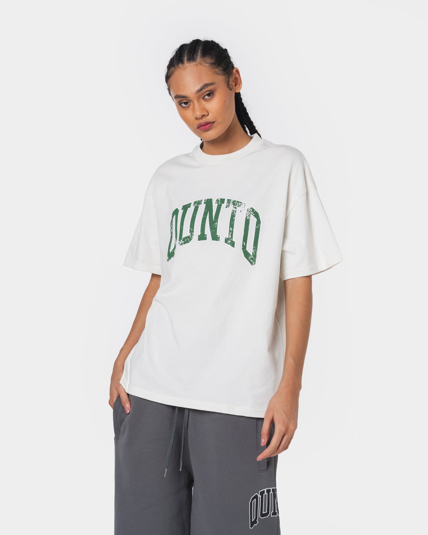 QUNTO GREEN ON WHITE TSHIRT