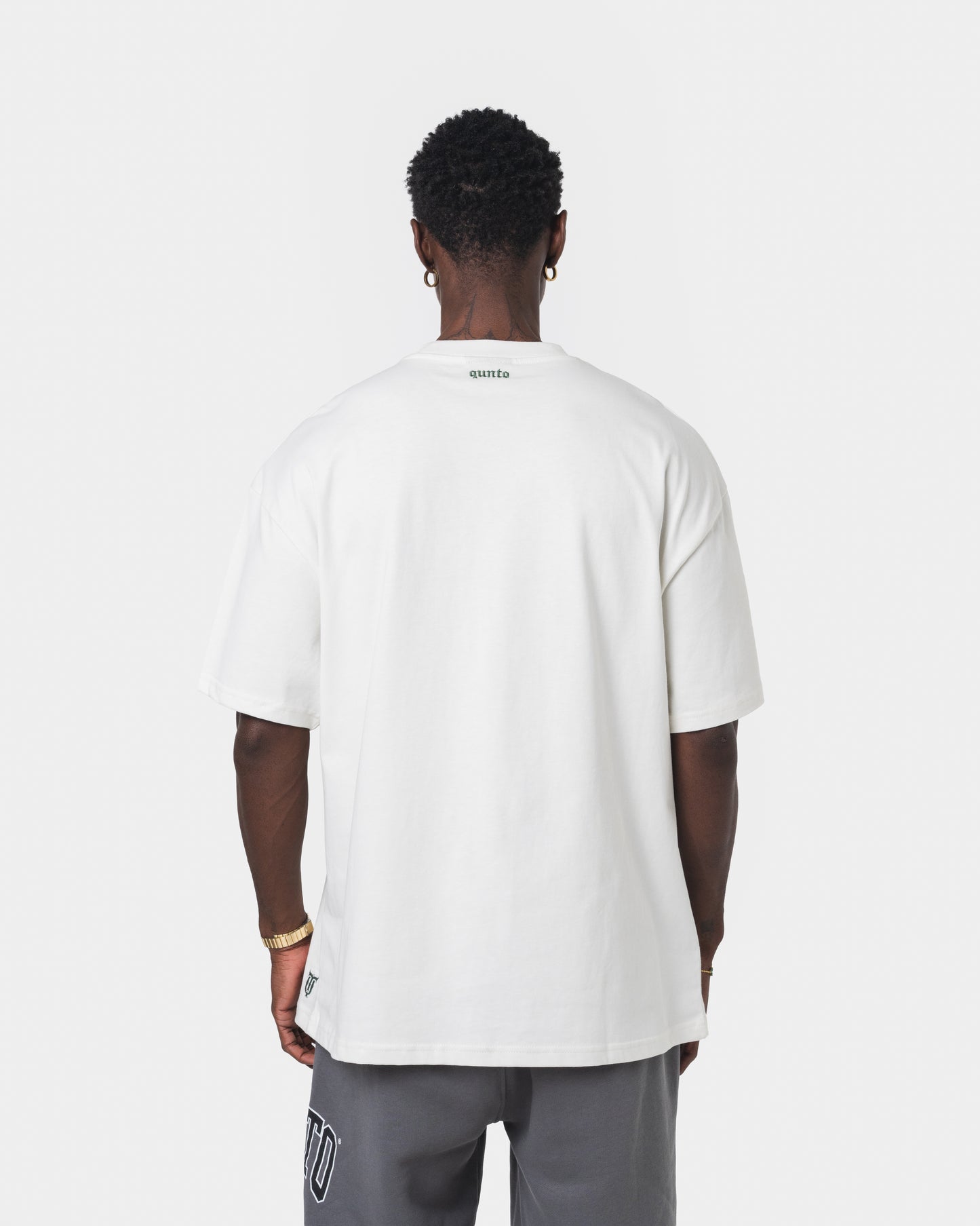 QUNTO GREEN ON WHITE TSHIRT