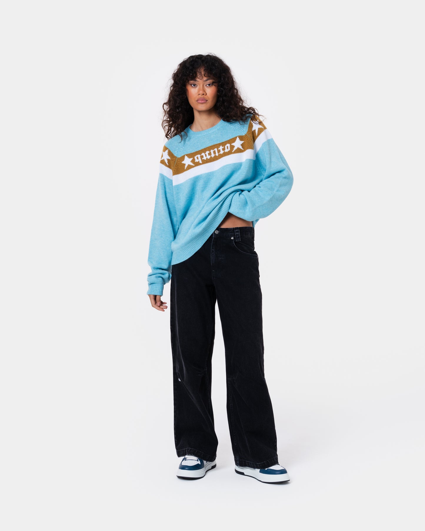 STAR BANNER SWEATER BLUE