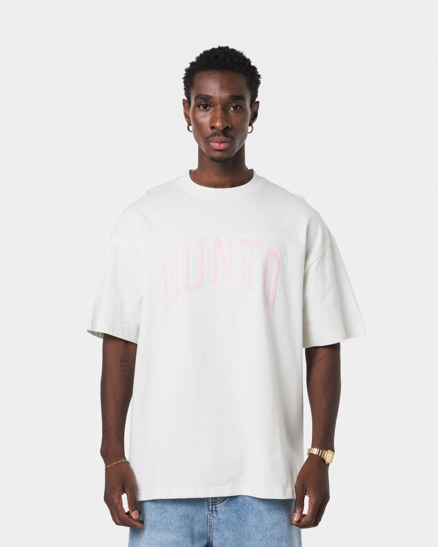 QUNTO PINK ON WHITE TSHIRT