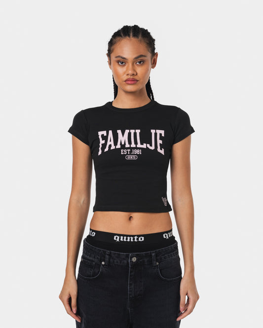 FAMILJE BLACK BABY TEE